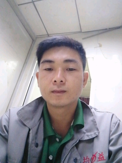 枫叶的第一张照片--曲靖相亲服务中心