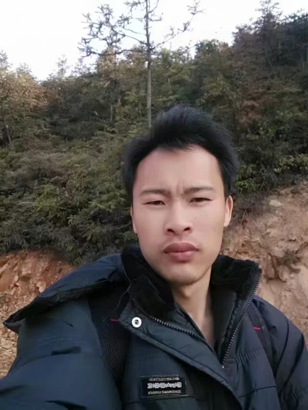 高富帅的第一张照片--曲靖相亲服务中心