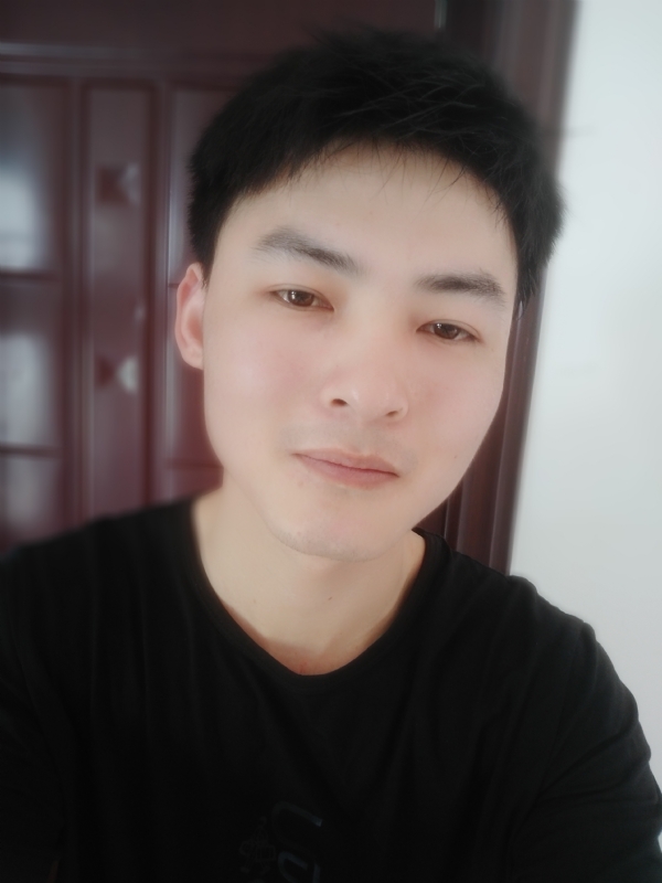 小情绪)っ的第一张照片--曲靖相亲服务中心