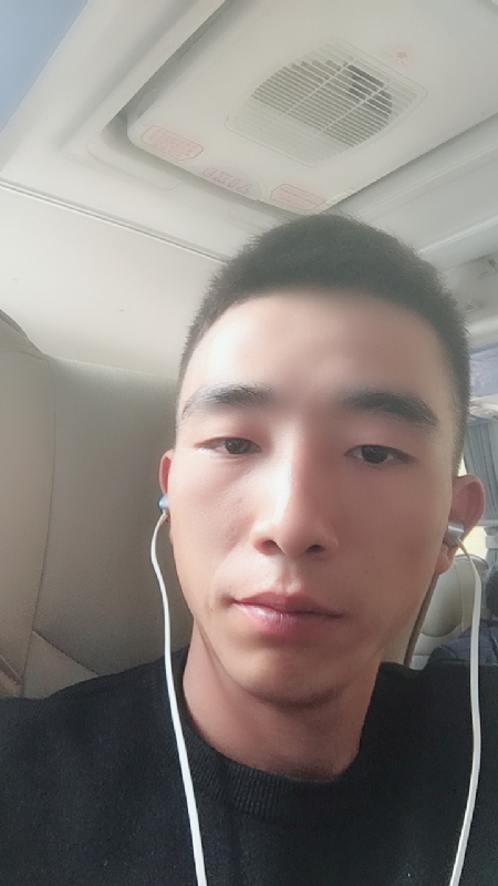 九二年的猴子的第一张照片--曲靖相亲服务中心