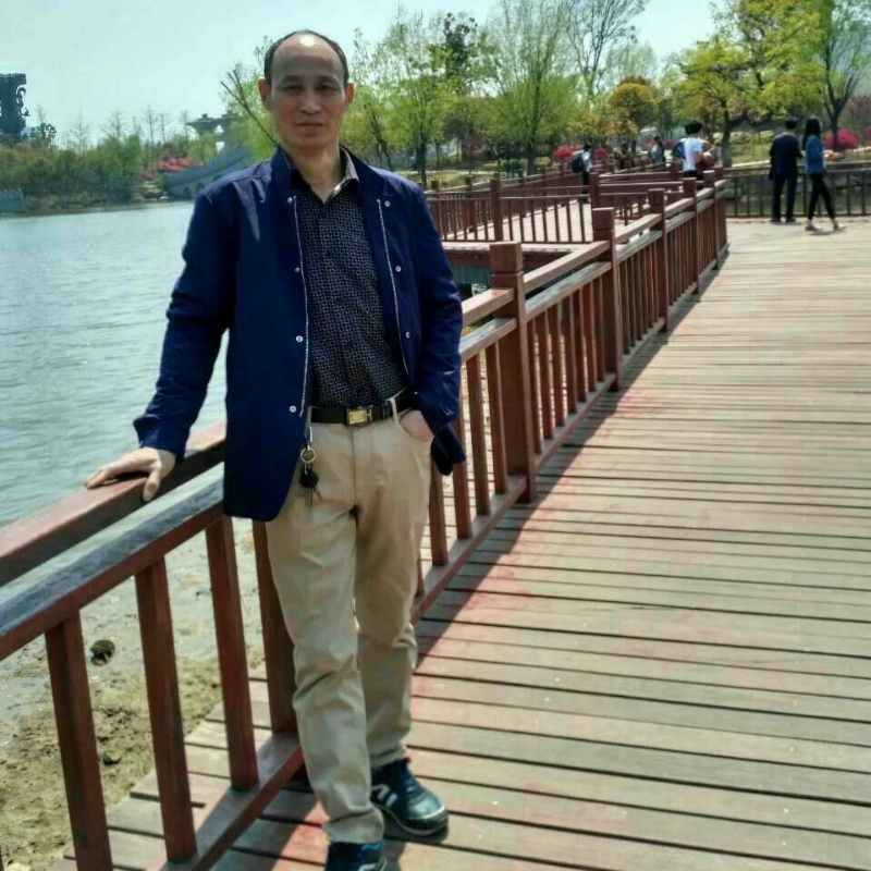 大随帅哥的第一张照片--曲靖相亲服务中心