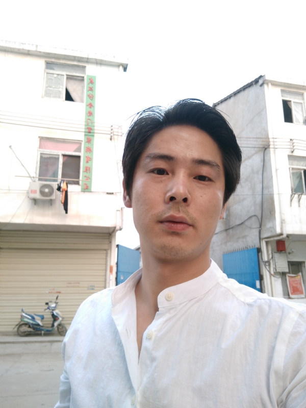 峰哥的第一张照片--曲靖相亲服务中心