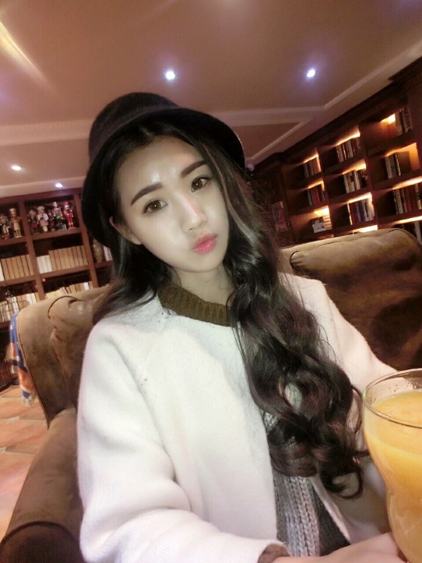 气质小妹的第三张照片--曲靖相亲服务中心