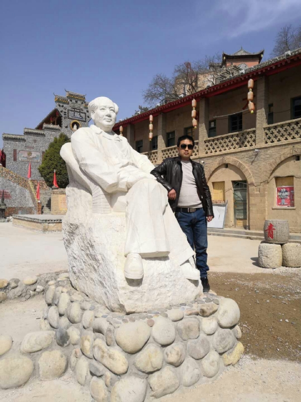 单身汉的第一张照片--曲靖相亲服务中心