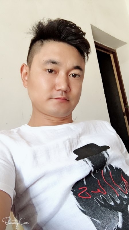 yang的第一张照片--曲靖相亲服务中心