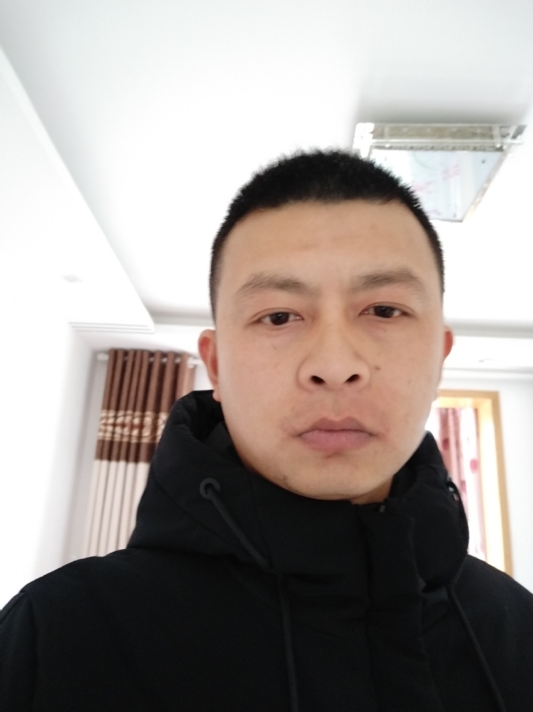 吴伟899的第一张照片--曲靖相亲服务中心