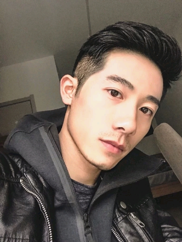 心若磐石的第一张照片--曲靖相亲服务中心