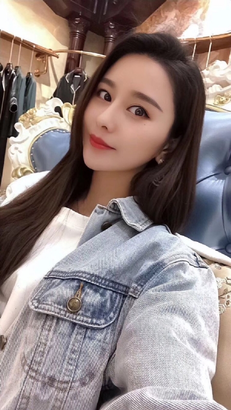 李珊珊的第一张照片--曲靖相亲服务中心