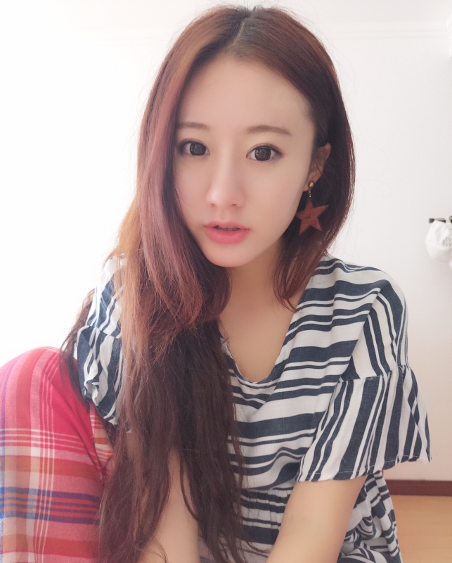 没有故事的女同学的第二张照片--曲靖相亲服务中心