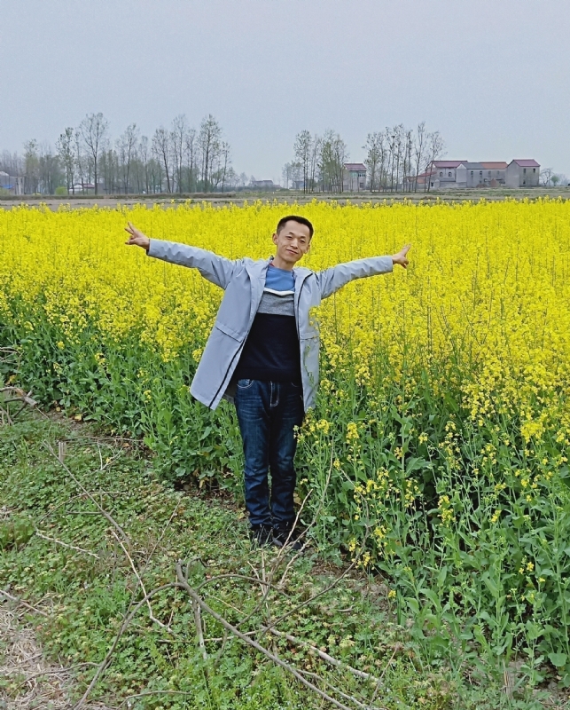 一个真诚的男士的第一张照片--曲靖相亲服务中心