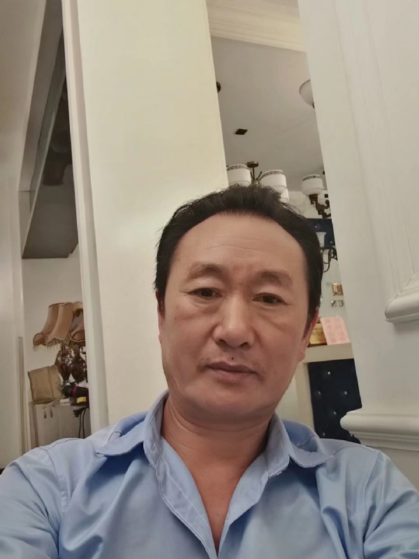 青松的第一张照片--曲靖相亲服务中心