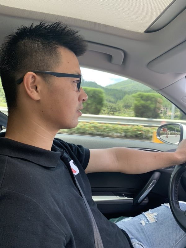浪漫益友的第一张照片--曲靖相亲服务中心