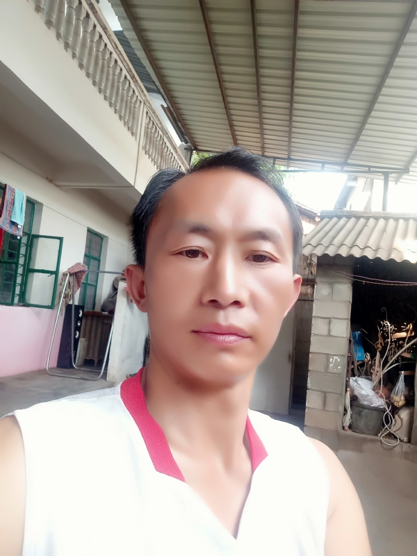白鸽的第一张照片--曲靖相亲服务中心