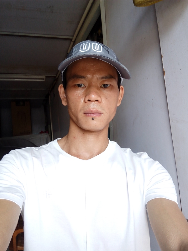 张生的第一张照片--曲靖相亲服务中心