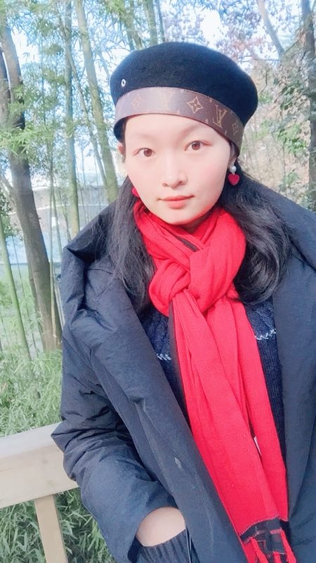 风中百合的第一张照片--曲靖相亲服务中心