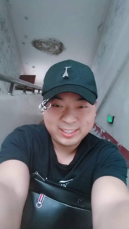 前世今生的爱的第一张照片--曲靖相亲服务中心