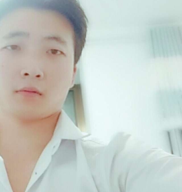 华英雄的第一张照片--曲靖相亲服务中心