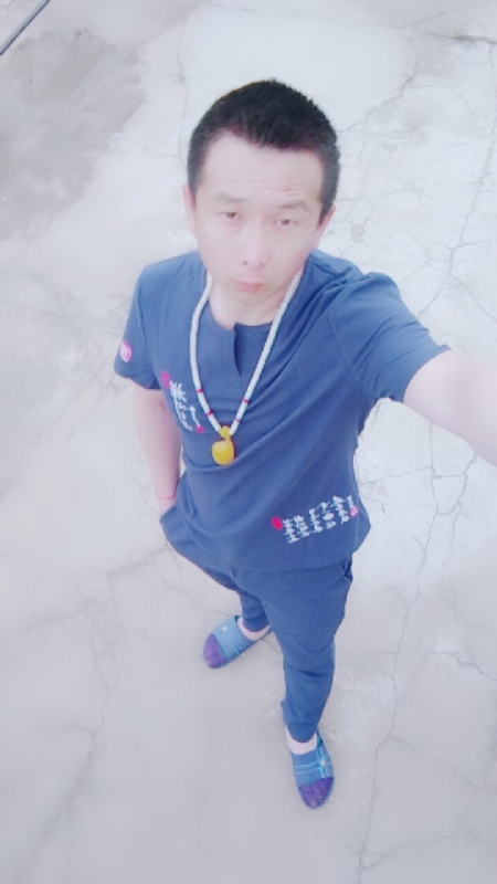 一叶之秋的第一张照片--曲靖相亲服务中心