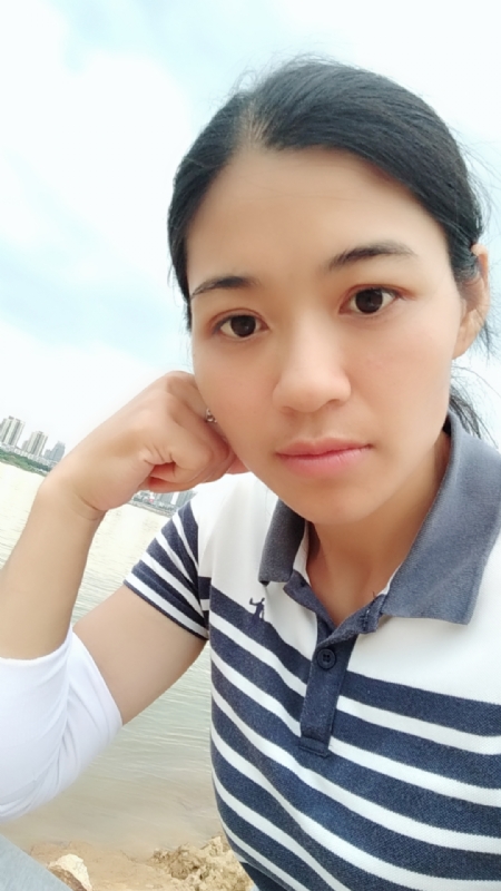梅子的第一张照片--曲靖相亲服务中心