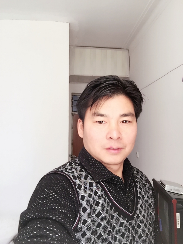 清风的第一张照片--曲靖相亲服务中心