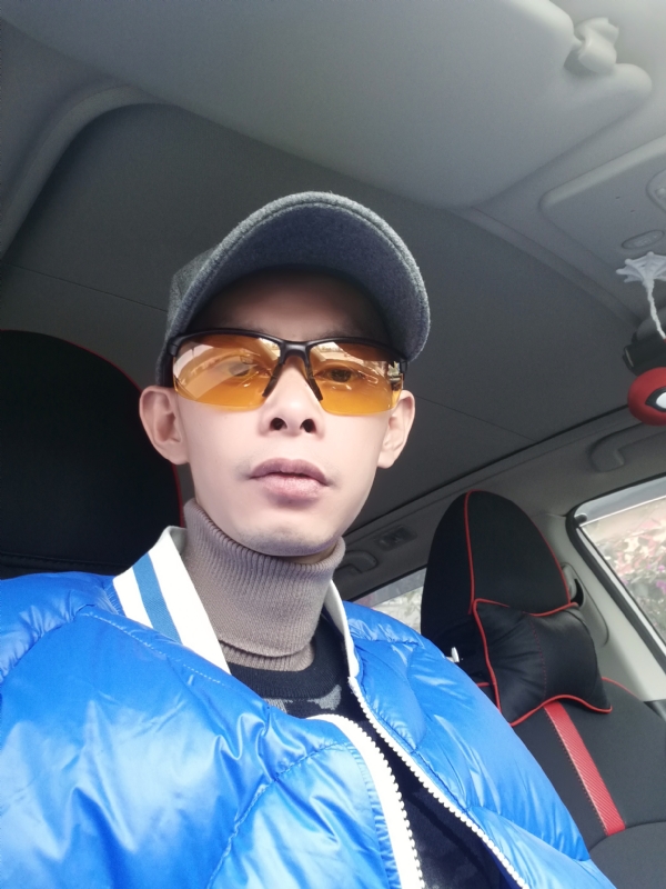 愿得一人心的第一张照片--曲靖相亲服务中心