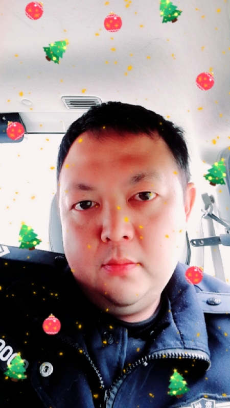 恨孤独的第一张照片--曲靖相亲服务中心