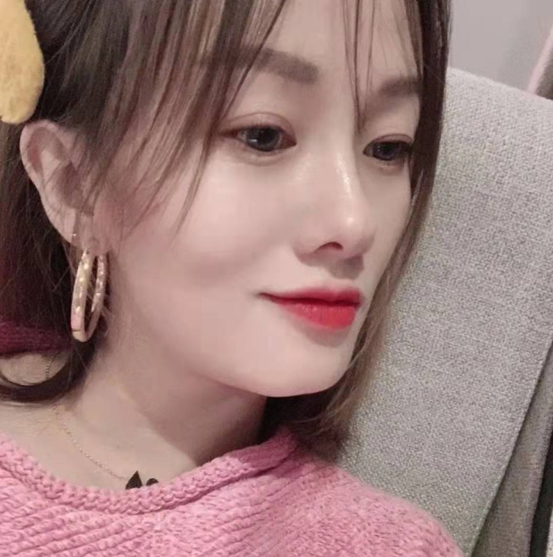 微醺的笑容的第一张照片--曲靖相亲服务中心