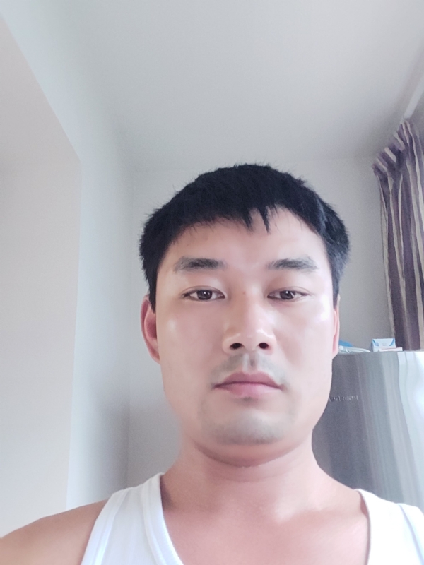 MM的第三张照片--曲靖相亲服务中心