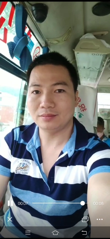 恋人未满的第一张照片--曲靖相亲服务中心