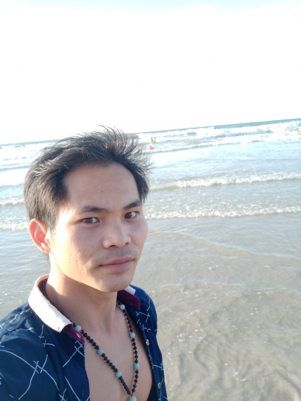 爱已欠费的第一张照片--曲靖相亲服务中心