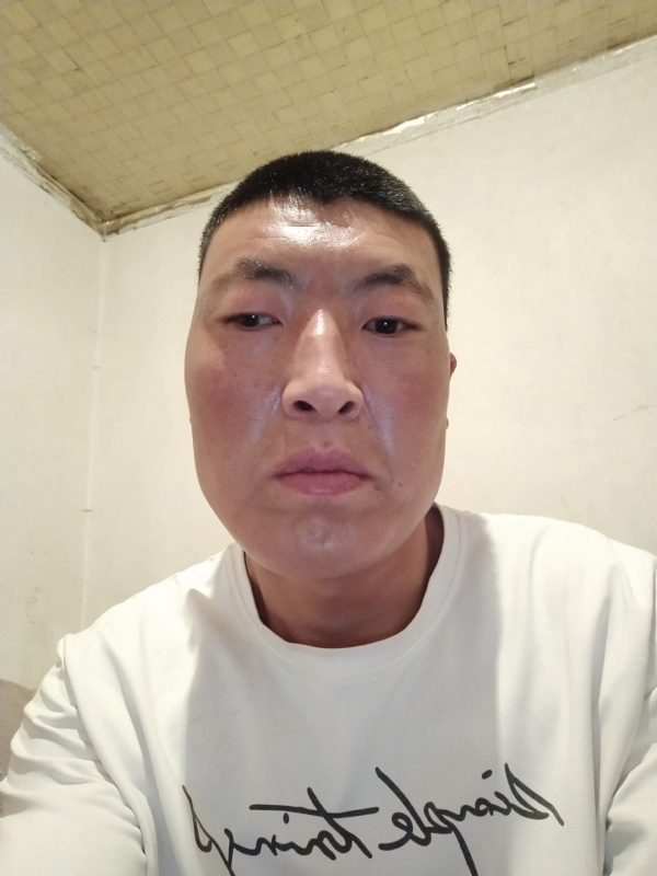 只为遇见你的第二张照片--曲靖相亲服务中心