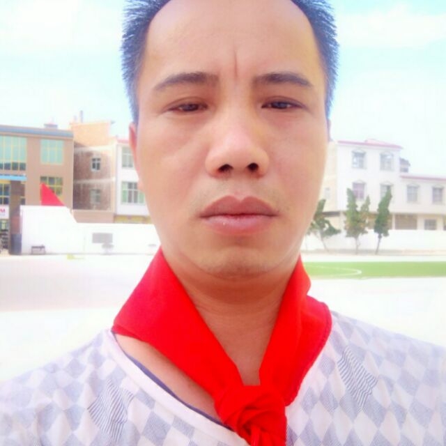 留守男人的第一张照片--曲靖相亲服务中心