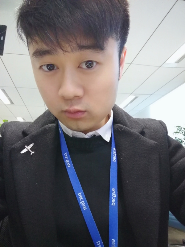 择一爱与被爱的第一张照片--曲靖相亲服务中心