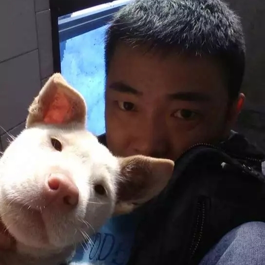 光棍的第一张照片--曲靖相亲服务中心