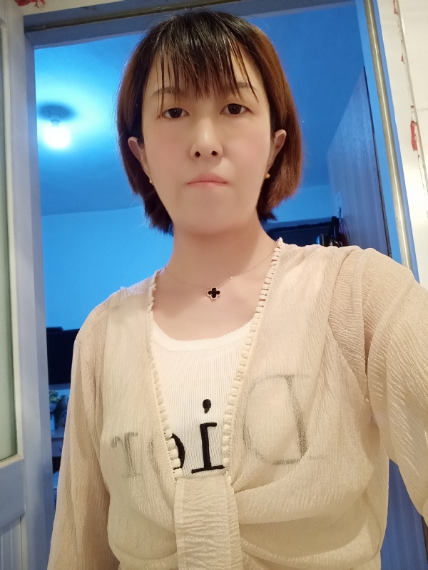 芬儿的第一张照片--曲靖相亲服务中心