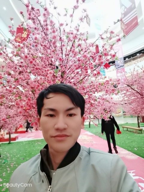 单身一人的第二张照片--曲靖相亲服务中心