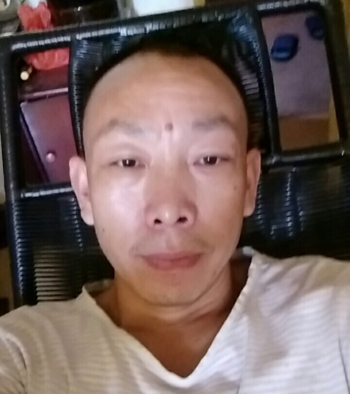 寻爱的第一张照片--曲靖相亲服务中心