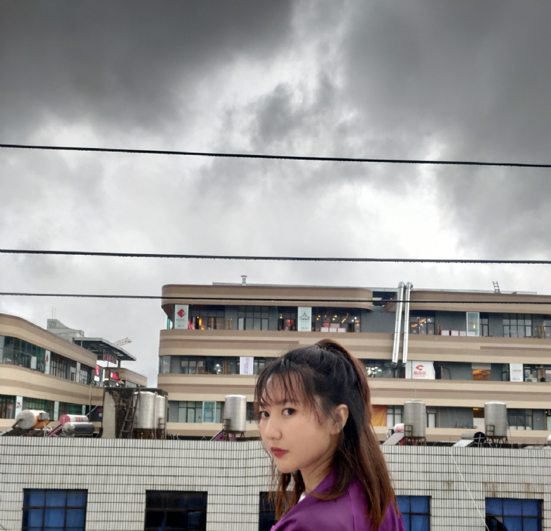 李家小姐的第三张照片--曲靖相亲服务中心
