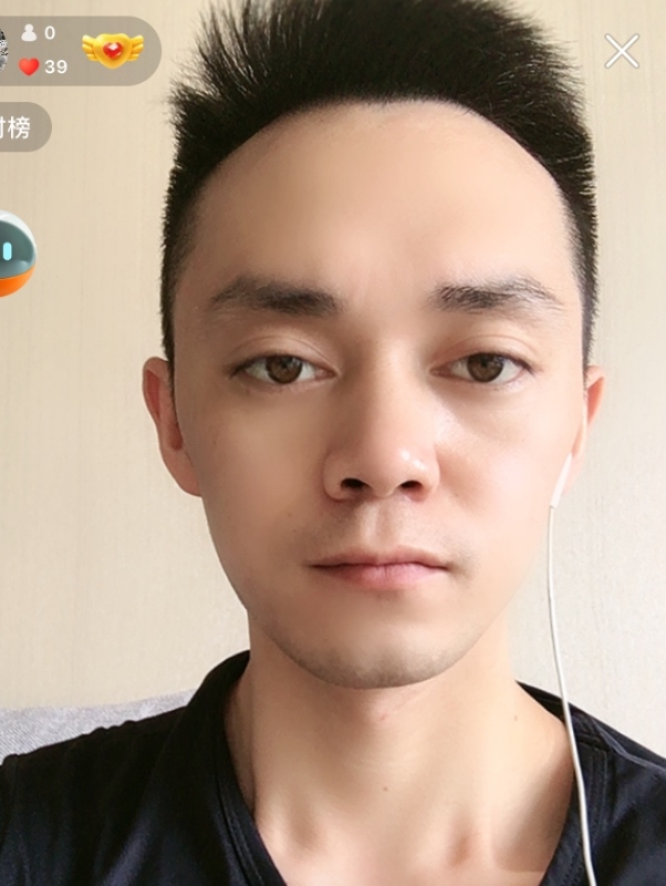 游爽的第一张照片--曲靖相亲服务中心