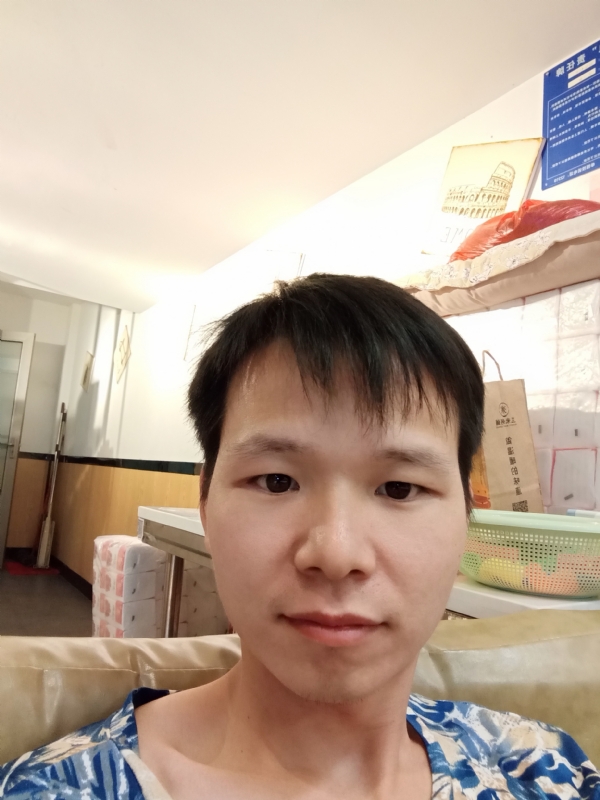 万里无云的第一张照片--曲靖相亲服务中心