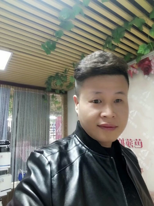萧郎的第一张照片--曲靖相亲服务中心