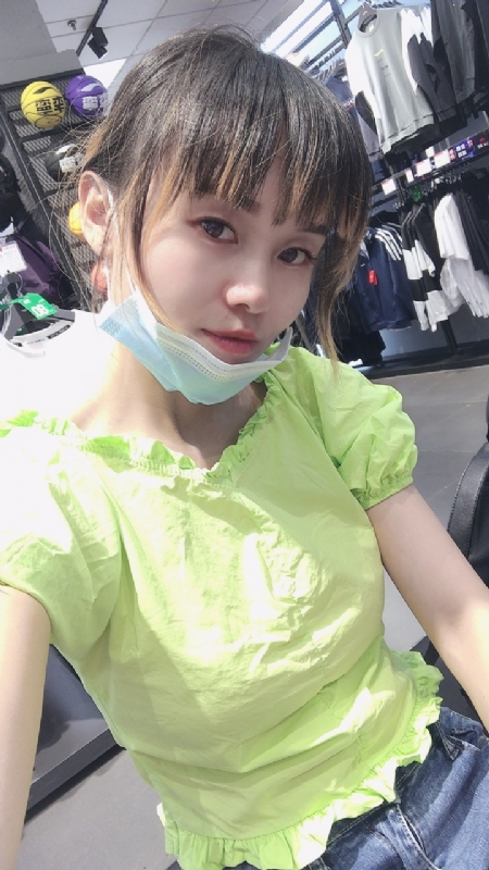婀娜袅袅的第一张照片--曲靖相亲服务中心