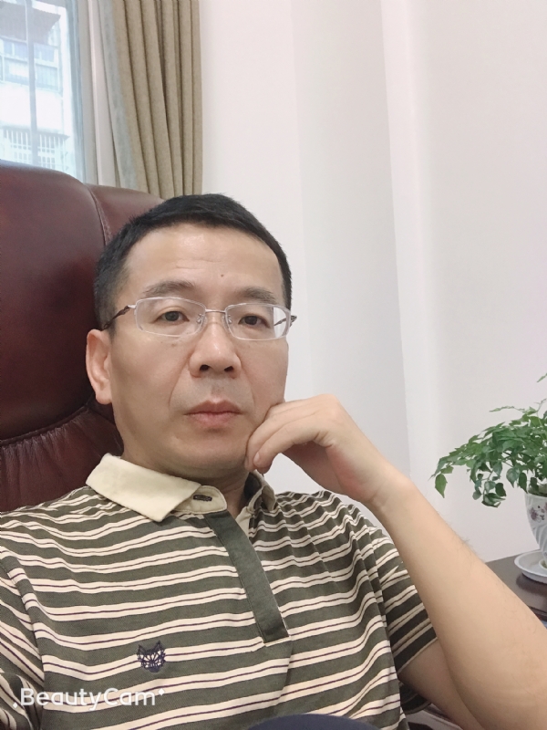 屯里的富豪的第二张照片--曲靖相亲服务中心