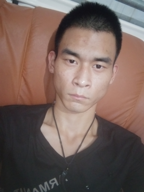单身狗一枚的第三张照片--曲靖相亲服务中心