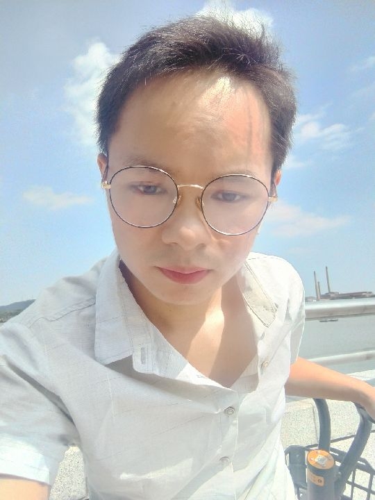 楠呐的第三张照片--曲靖相亲服务中心