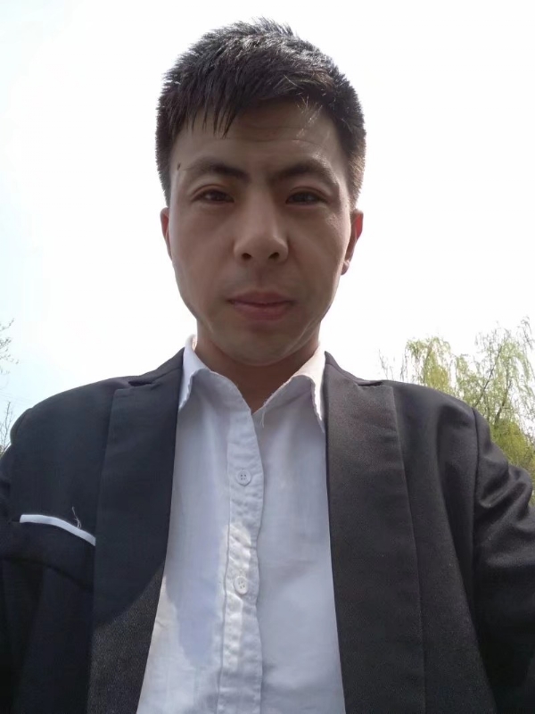 许以飞翔的第一张照片--曲靖相亲服务中心