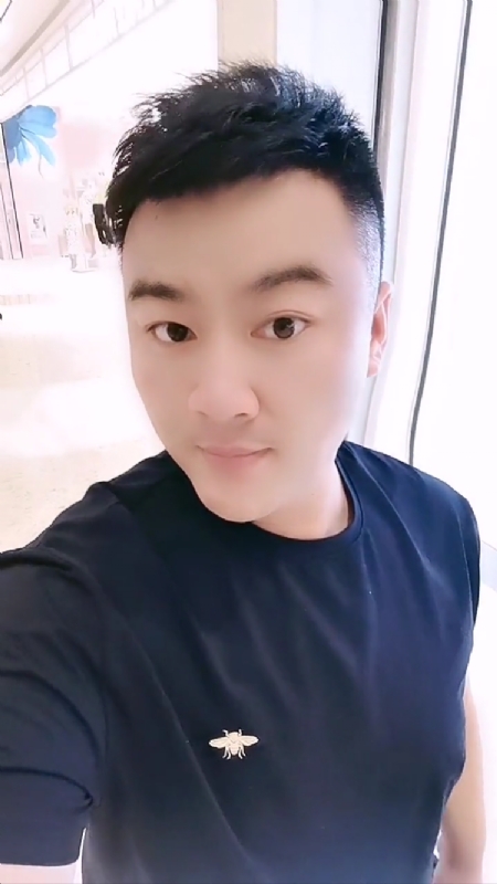 微风徐徐的第二张照片--曲靖相亲服务中心