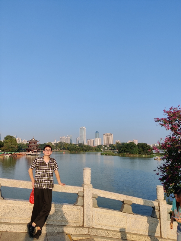 萍水相逢晏的第一张照片--曲靖相亲服务中心