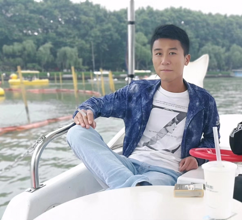 小熊微品的第一张照片--曲靖相亲服务中心