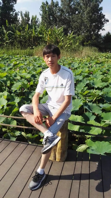 洛佐山娃的第一张照片--曲靖相亲服务中心